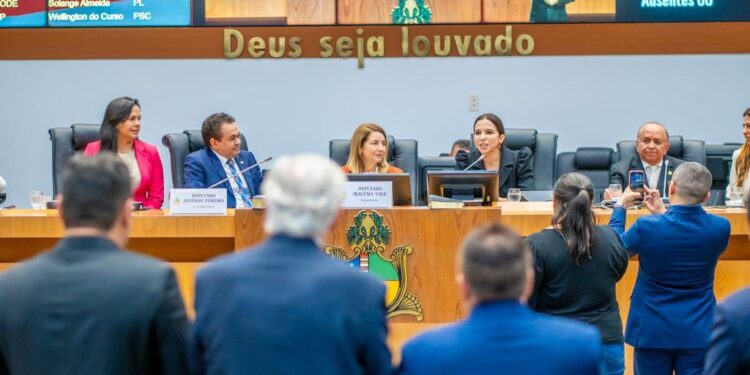 São Luís/MA – Assembleia aprova indicação de Flávia Gonzalez Leite ao cargo de conselheira do TCE