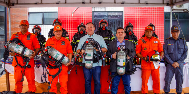 São Luís/MA – Governo inaugura instalações e entrega novos equipamentos para o Corpo de Bombeiros