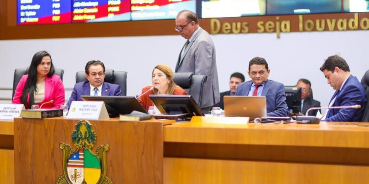 São Luís/MA – Presidente Iracema Vale destaca alta produtividade da Assembleia Legislativa em 2023