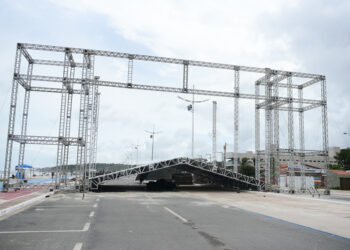 São Luís/MA – Réveillon do Maranhão: Governo inicia montagem do palco na Avenida Litorânea
