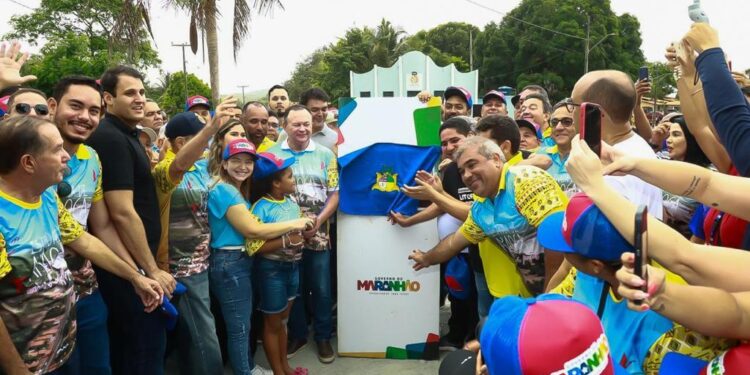 GUIMARAES /MA – “Brandão Prometeu e Cumpriu” Ta aí a Estrada dos Poetas que dá Acesso a Praia da ARAOCA realizando sonho de décadas.