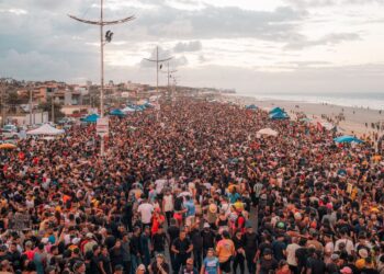 São Luís/MA – Shows de artistas locais leva multidão ao terceiro domingo de Pré-Carnaval do Maranhão na Litorânea