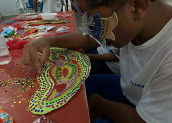São Luís/MA – Adolescentes da Funac aprendem a produzir máscaras carnavalescas