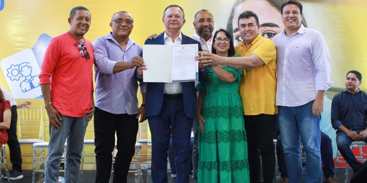 São Luís/MA – Governo anuncia dobrar número de escolas em tempo integral durante cerimônia de posse de gestores escolares