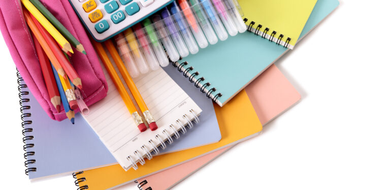 São Luís/MA – Procon orienta pais e responsáveis sobre itens proibidos na lista de material escolar