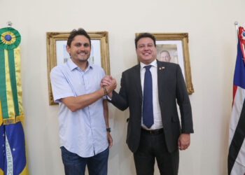 São Luís/MA – Em visita ao governador em exercício, ministro das Comunicações anuncia implantação de luminárias inteligentes 5G no Centro Histórico