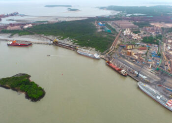 São Luís/MA – Porto do Itaqui realiza operação simultânea inédita de cinco navios de combustíveis