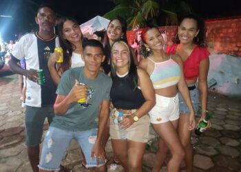 A prefeita Fernanda Gonçalo oficializa o 1º Lava pratos de Peri de Cima repetindo o sucesso do Carnaval de Bacabeira