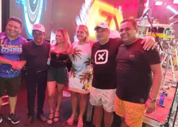 COROATÁ: Explosão de alegria com diversidade de ritmos, Trio Elétrico, Romim Mahta, Fruta Nativa, arrasta multidão pelas ruas e lota a Praça Central no segundo dia de folia.