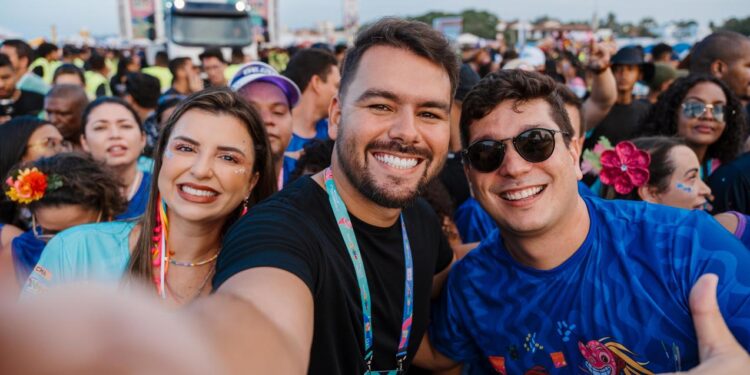 São Luís/MA – Bloco da Saúde arrasta foliões no Circuito Litorânea e reforça prevenção às Infecções Sexualmente Transmissíveis antes, durante e após o Carnaval