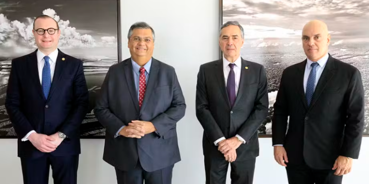 Brasília – Flávio Dino no STF: novo ministro dispensa festa após a posse e opta por missa