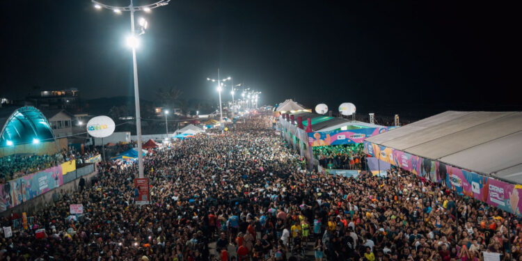 São Luís/MA – Com shows de Zé Vaqueiro e Gusttavo Lima, circuito Litorânea recebe meio milhão de pessoas na primeira noite do Carnaval do Maranhão 2024