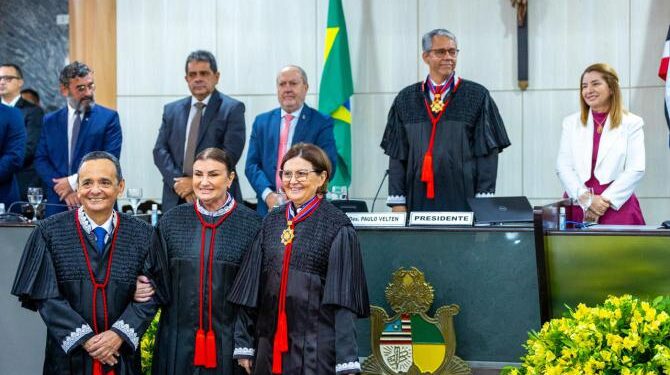 São Luís/MA – Iracema Vale participa de solenidade de posse dos novos desembargadores do TJMA