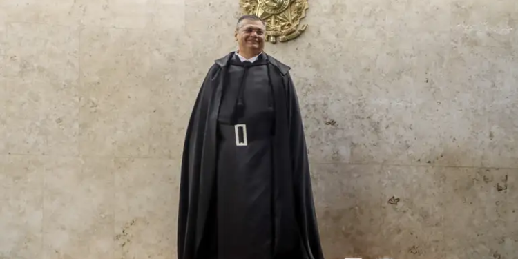 Brasília – O dilema de Flávio Dino como relator de ação sobre indicação ao TCE-MA