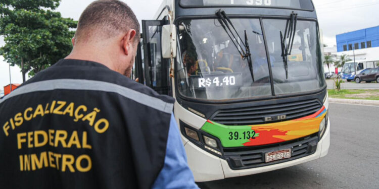 São Luís/MA – ‘Caixas-pretas’ de ônibus urbanos passam por fiscalização do Inmeq/MA