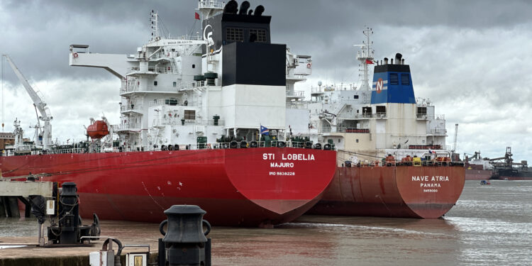 São Luís/MA – Porto do Itaqui realiza várias operações em um mesmo navio em apenas seis dias