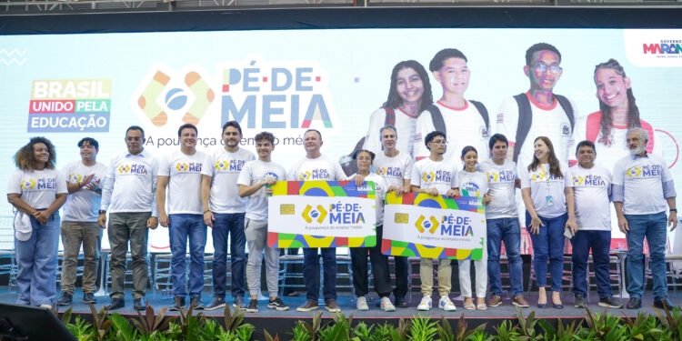 São Luís/MA – Programa Pé-de-Meia é lançado no Maranhão e beneficiará cerca de 160 mil estudantes com poupança do ensino médio