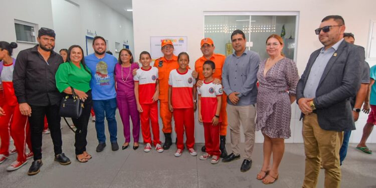 Tutóia/MA – Governo inaugura escola do Corpo de Bombeiros avança na expansão da rede