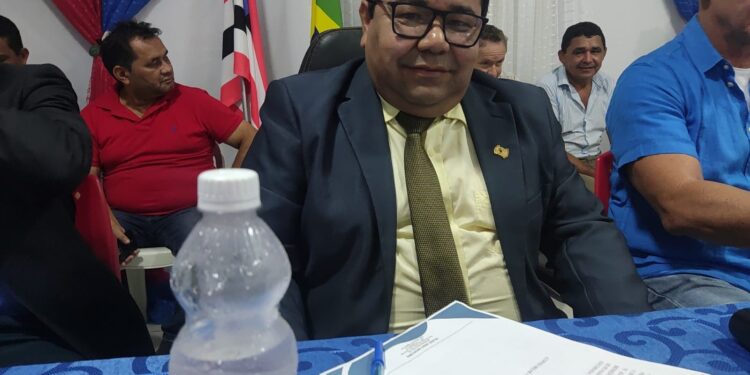 São Benedito do Rio Preto / MA – Presidente da Câmara Municipal de Vereadores, Mirim participa da entrega do Novo Mercado Municipal
