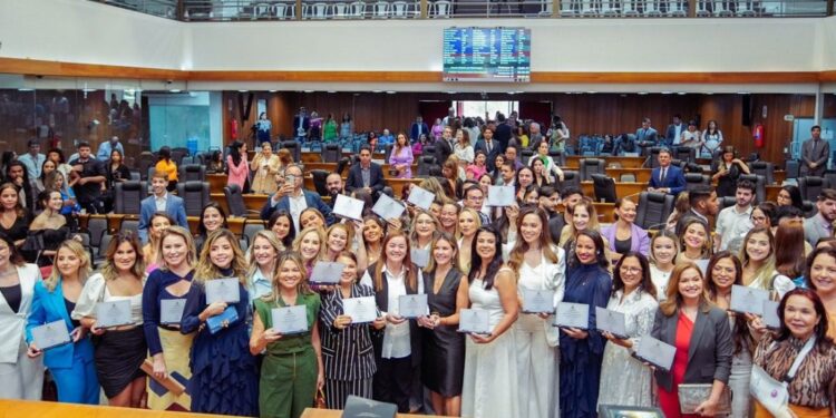 São Luís/MA – Assembleia homenageia mulheres empreendedoras em sessão solene