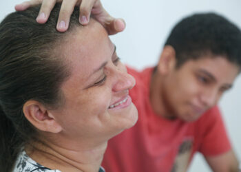 São Luís/MA – No Dia Mundial de Conscientização do Autismo famílias atendidas pelo Centro TEA 12+ comemoram o desenvolvimento dos seus filhos com o acompanhamento adequado em saúde