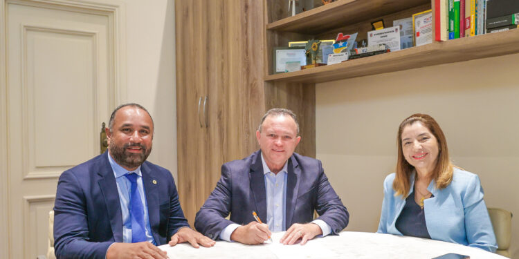 São Luís/MA – Brandão sanciona lei que destina parte dos precatórios do Fundef para educação