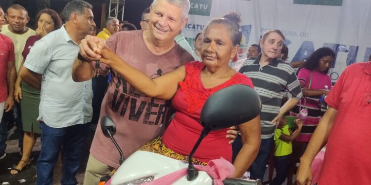 Icatu/MA: Sorteio de Moto 0KM, homenagens e muitos prêmios: prefeito Wallace Azevedo realiza mega festa das mães