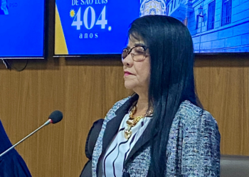 FÁTIMA ARAÚJO: Retorna à Casa Civil com moradores do bairro Pirapora para tratar sobre infraestrutura local