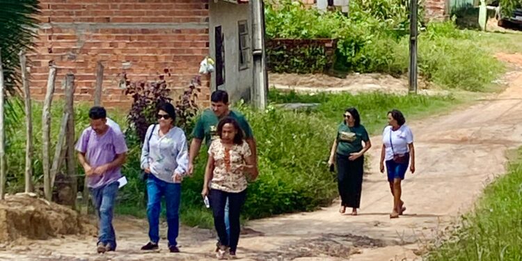 NA GRANDE ILHA DO AMOR : Fátima Araújo leva atendimento médico ao Bairro LAGO AZUL