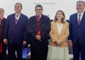 São Luís/MA – Iracema Vale prestigia posse do novo procurador-geral de Justiça Danilo Ferreira