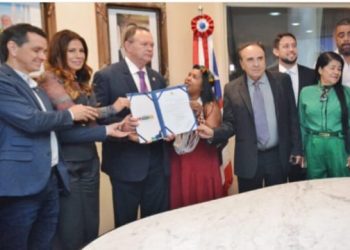 São Luís/MA – Governador do Maranhão assina medida provisória para criação de Secretaria Adjunta de Educação dos Povos Indígenas