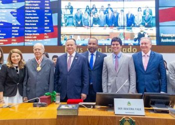 São Luís/MA – Iracema Vale participa da abertura do Arraial do Ipem e parabeniza governador pelo apoio à cultura