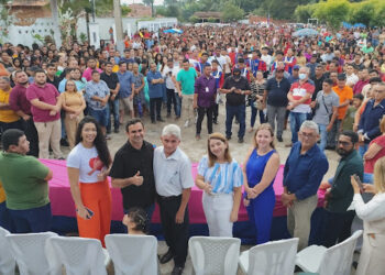 SÃO LUÍS/MA – IRACEMA VALE PRESTIGIA REINAUGURAÇÃO DE ESCOLA EM SBRP-MA, ANUNCIA BENEFÍCIOS E REAFIRMA SEU APOIO POLÍTICO AO PREFEITO WALLAS ROCHA