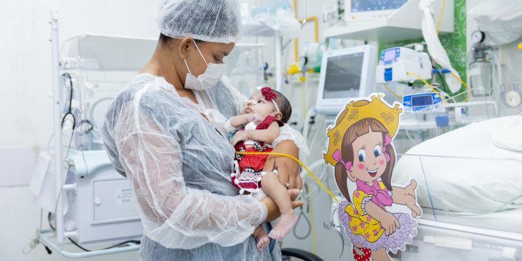 Colinas/MA – Bebês assistidos na Maternidade Humberto Coutinho participam de ensaio de fotos com temática junina