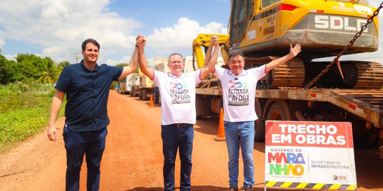 Orleans Brandão comemora aniversário de Anajatuba com lançamento de obras e programas do Governo