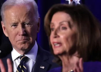 Em conversa particular, Pelosi diz a Biden que ele não venceria Trump