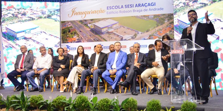 São Luís/MA – Brandão participa da entrega oficial da Escola Sesi Araçagi