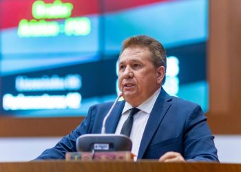 Asfaltamento de trechos das rodovias MA-368 e MA-271 é requisitado por Ariston Ribeiro