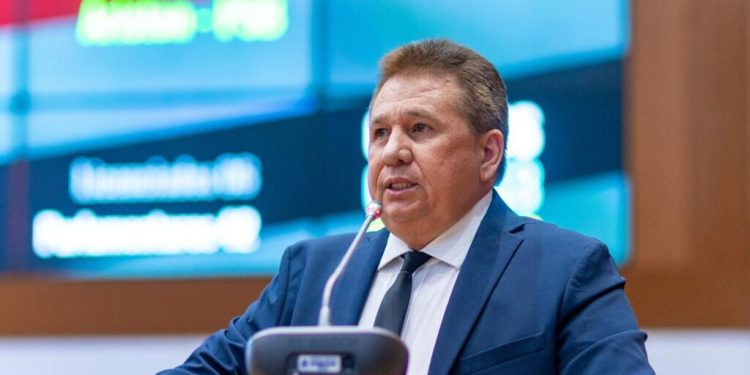 Asfaltamento de trechos das rodovias MA-368 e MA-271 é requisitado por Ariston Ribeiro