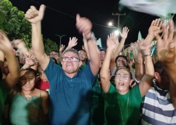 MATÕES DO NORTE ficou pequena para receber a ONDA VERDE em campanha de Solimar e Luza Paiva que invadiu as ruas da cidade.