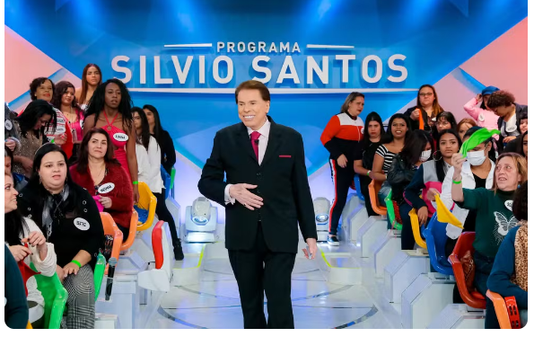 Silvio Santos morre aos 93 anos em São Paulo