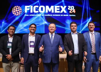 Goiânia – Brandão apresenta potencialidades do Maranhão na Ficomex 2024 e participa do II Fórum de Governadores do Brasil Central