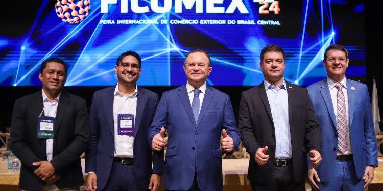 Goiânia – Brandão apresenta potencialidades do Maranhão na Ficomex 2024 e participa do II Fórum de Governadores do Brasil Central