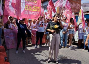 FÁTIMA ARAÚJO FAZ CAMINHADA NO JOÃO DE DEUS COM SUCESSO