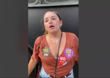 Polícia Militar usa bombas de efeito moral e prende estudantes em ocupação da UERJ; Glauber Braga também foi preso