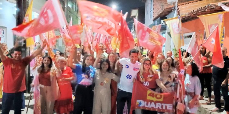 Fátima Araújo e Duarte Júnior encontram-se com lideranças na Vila Conceição/João de Deus na sexta feira 13