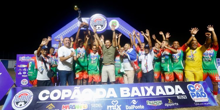 São Vicente Ferrer/MA – Governo entrega equipagens para escolinhas na final do Copão da Baixada