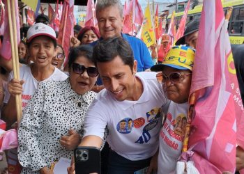 NO JOÃO DE DEUS, Fátima Araújo e Duarte Júnior são recebidos com esperança e gratidão em caminhada eleitoral.