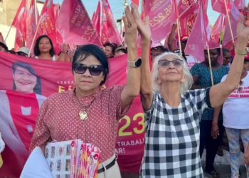 RETA FINAL – FÁTIMA ARAÚJO É BEM RECEBIMA EM TODAS COMUNIDADES POR ONDE PASSA