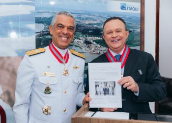 São Luís/MA – Brandão é condecorado pela Marinha do Brasil com a mais alta comenda da instituição
